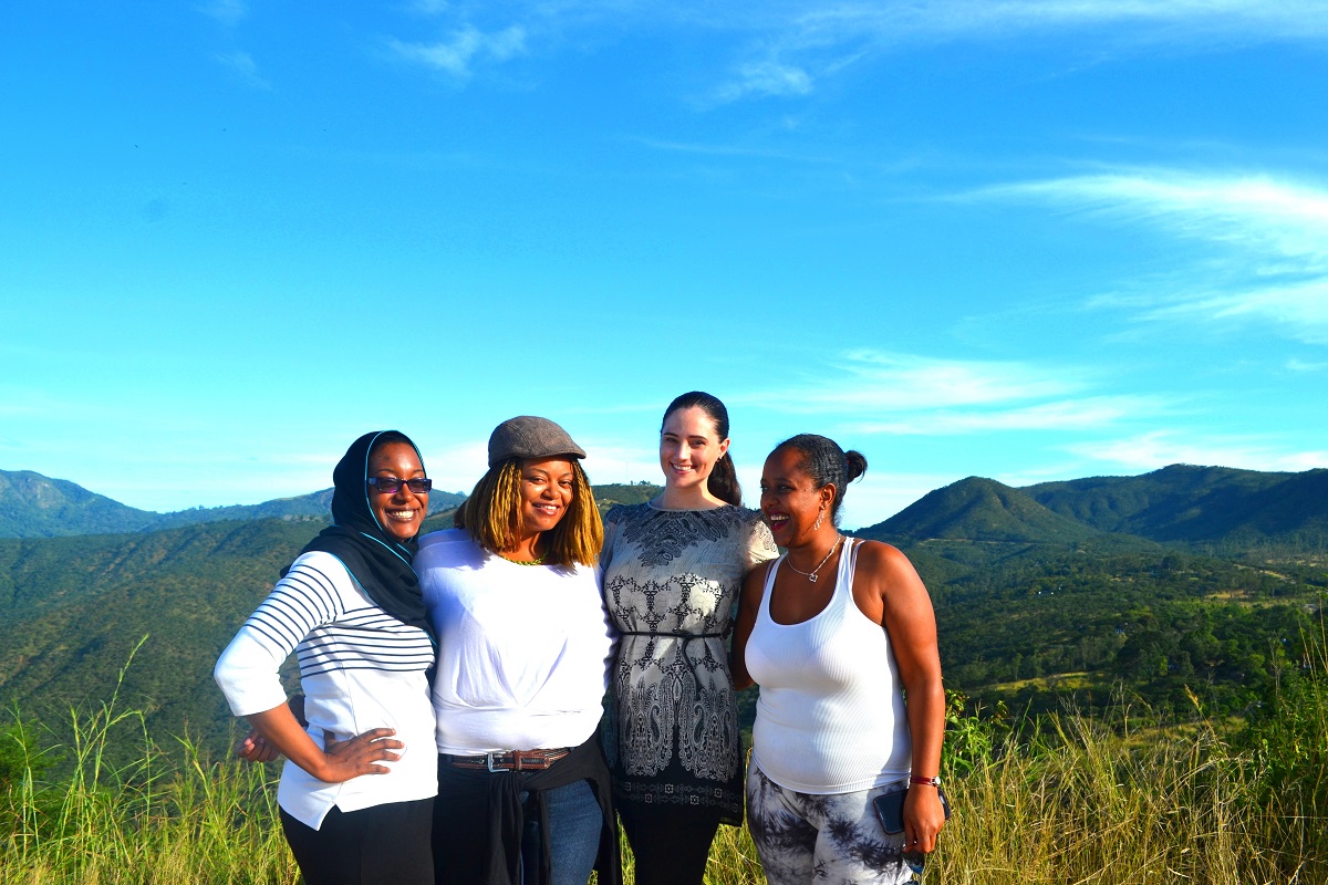 Road Tripping to Vumba! – Kicking It With Mimi